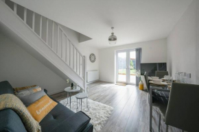 Stylish 2-bed home - NEC, AIRPORT, HS2/CONTRACTORS